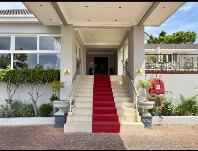 9 BEDROOM HOUSE FOR SALE IN GROENKLOOF